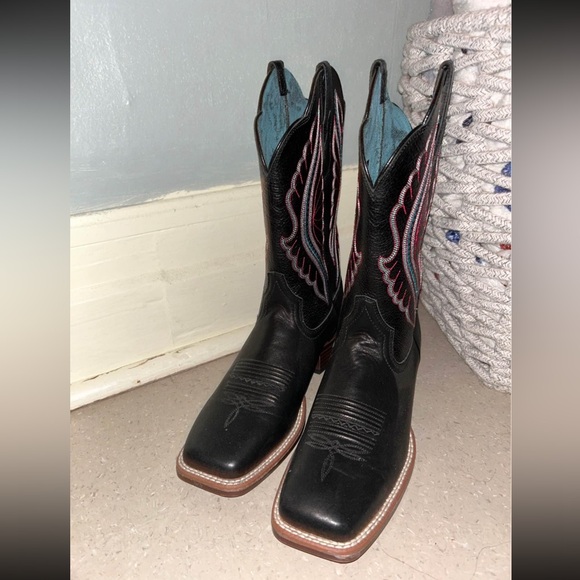 Ariat Ladies Primetime True Black Square Toe Boots - Picture 2 of 5